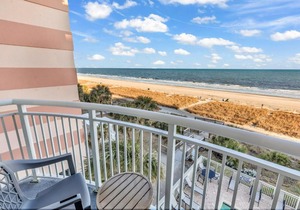 Hosteeva 1BR Oceanfront Condo in Atlantica Resort near Boardwalk