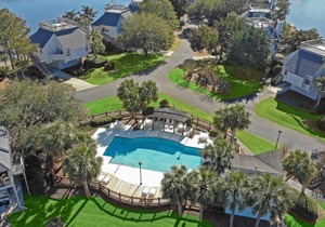 Oyster Catcher 76 Lake View 3BR 3BA Villa