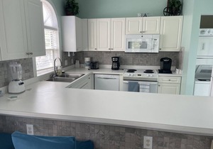 Pet Friendly 2 Bedroom Condo on the Golf Course!