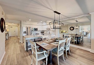 Sandpiper CRD1C - Beautifully Decorated - Private Stairs to pool and beach