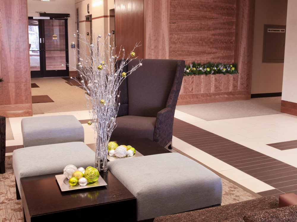 Spacious World Tour Condo!