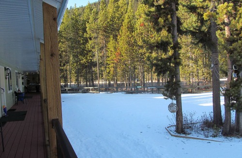 Okanagan-Similkameen Apartment | 1-4 suites avail. $189- 219 per suite. inquire for pricing/availability.