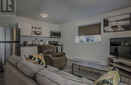Halifax House | 1 bedroom Basement in a serene and peaceful neighbourhood.