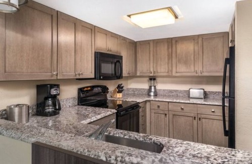 Windy Hill Resort | 1 Bedroom Deluxe Condo w/Kitchen on Myrtle Beach, Westwinds Resort!