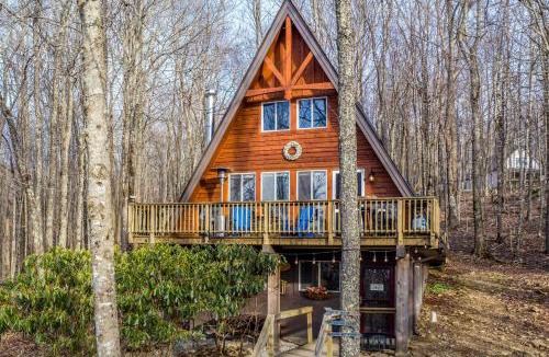 Charter Hills House | 1 Mi to Beech Mtn! Family Retreat w/Hot Tub