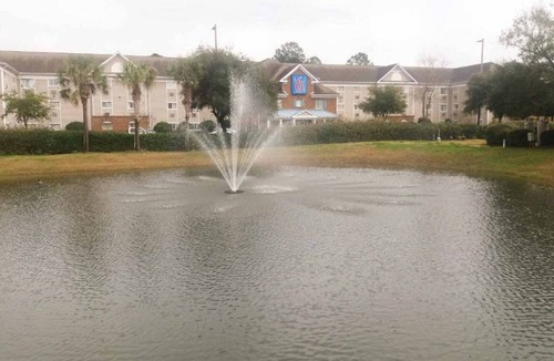 Myrtle Beach Apartment | 1 Queen Bed|Non-Smoking, Kitchen