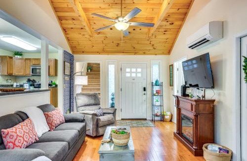 Newland House | 10 Mi to Sugar Mtn: ‘Bluebird Cottage’ in Newland