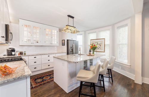 Hillsboro Village House | 12 South Renovated Bungalow near Vandy and Belmont