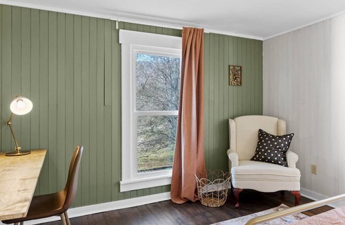 Lupton City House | 1900 Farmhouse with Luxury Spa Bath, 2 Master Bedrooms, Historic Home