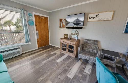 Windy Hill House | 1BR Sea Villas in Windy Hill - Steps to the Beach!