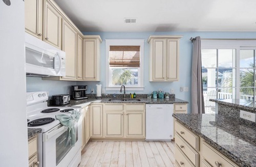 Windy Hill Villa | 2/2 Townhome North Beach Resort- Pools, Hot tubs,
