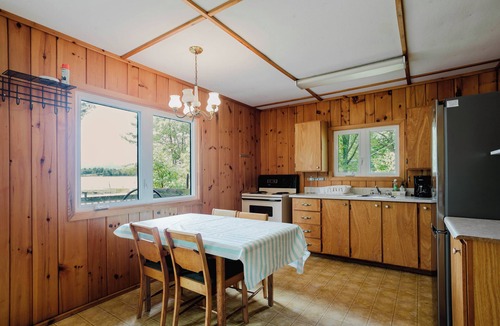 Carling Cottage | 2-Bedroom Cottage #2