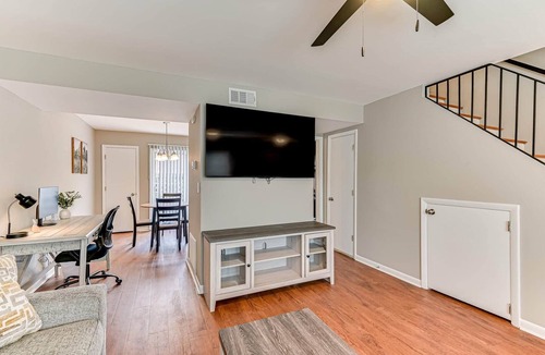 Summerville House | 2 Bedroom Furnished Townhome Augusta 2487A