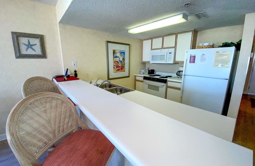 Ocean Drive Condo | 2 bedroom Ocean VIEW Condo. Ocean Drive. Great amenities!
