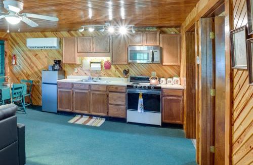 Green Bank House | 2 Mi to Green Bank Observatory! Mtn-View Cabin