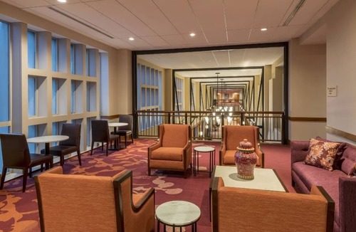 Blacksburg Hotel | 2 Queen Beds Suite | Free Parking | Near Campus & Downtown
