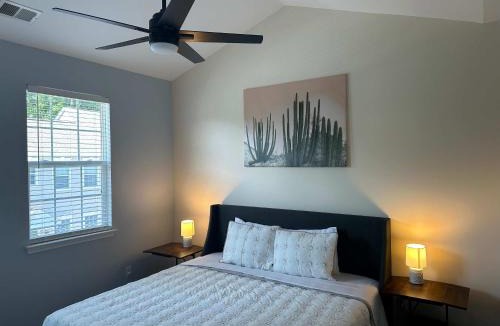 Cornelius House | 21-322 Pine Street - Cozy Corner Oasis