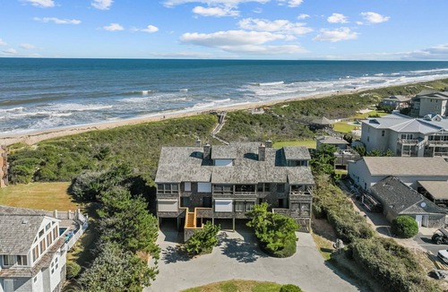 Duck House | 2381 - Peaceable Kingdom by the Sea - Sanderling Oceanfront Townhome w/Water Views