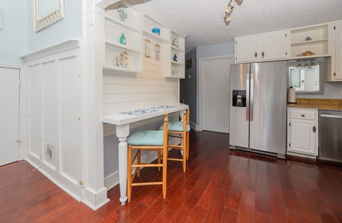 Long Bay Estates House | 3 Bedroom, 2nd Row with a Shared Pool - Beach Bliss