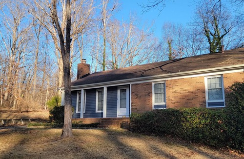 Paw Creek House | 3-bedroom house in lovely Charlotte with cool AC and comfort