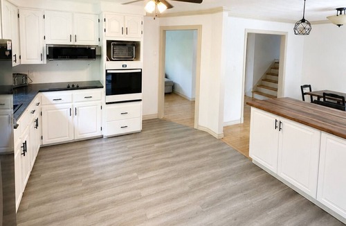 Upper Sackville House | 3 Bedroom Retreat w/Hot Tub