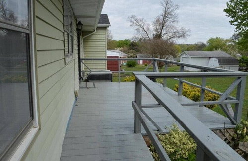 Knoxville House | 3 BR*NEAR DOWNTOWN*FENCED YARD*PET FRIENDLY*