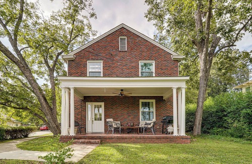 Summerville Cottage | 3 Mi to Augusta National: Historic Home w/Patio