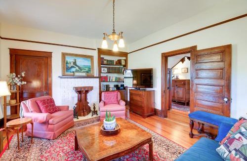 Bristol House | 3 Mi to South Holston Lake: Home w/Mtn Views