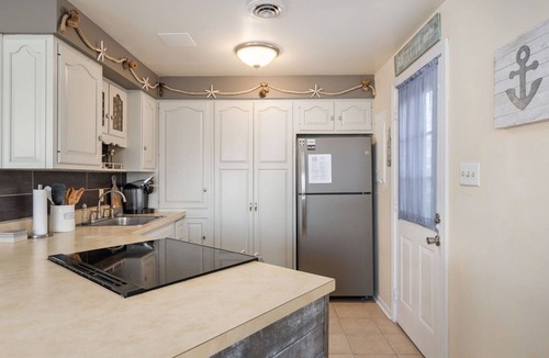 South Nags Head House | 319 Wrap-Around Decking and Deeded Beach Access!