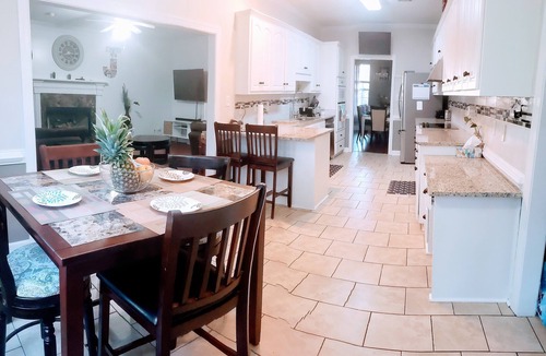 Martinez House | 4 bedroom home 10 mins from Master's tournament