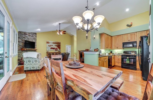 Bear Lake Reserve Cottage | 4 Mi to Bear Lake! Summer Retreat w/Beach Access