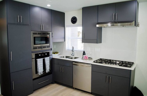 Riley Park-Little Mountain House | 442 · Furnished 2 BDRM Coach House