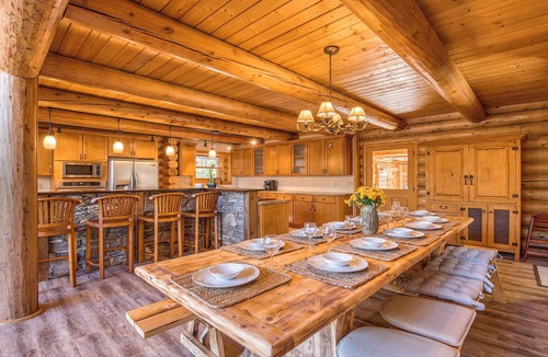 Sylva Cabin | 4500sq ft 6b/4.5ba Cabin on 7 Acres 15min to downtown Sylva! Huge Yard + Hot Tub!