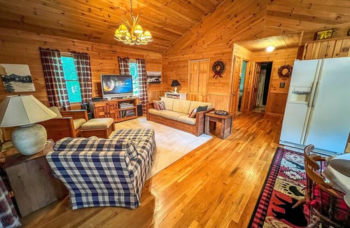 Jefferson Cabin | 4th of July Still Avail! - 2BR/1.5BA WiFi, Near New River & BR Parkway
