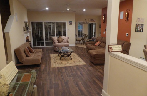 Waterford Plantation House | 5-bed home in Myrtle Beach has AC, WiFi, pool table, garage, HOA large amenities