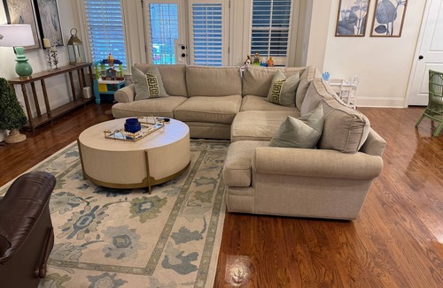 Riverwood Plantation House | 5 bed house in Riverwood. Enjoy a cozy stay