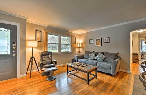 Charlotte House | 6 Mi to Downtown Charlotte! Charming Home w/Patio