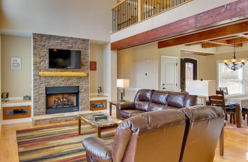 Nebo House | 6 Mi to Water! Mtn-View Nebo Lake House w/Deck