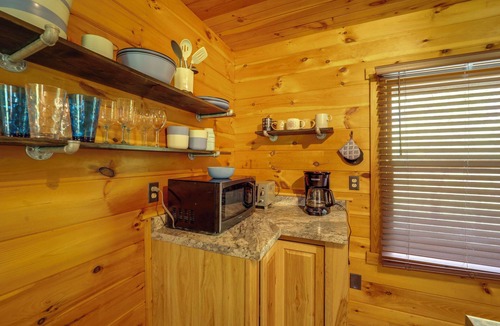 Butler Cabin | 7 Mi to Doe Mtn ATV Trails: Secluded Butler Cabin