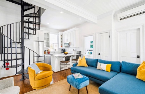 Cannonborough Elliotborough House | 8C at Saint Philip Square, One Block to King, Bright Enchanting Top Floor Apt
