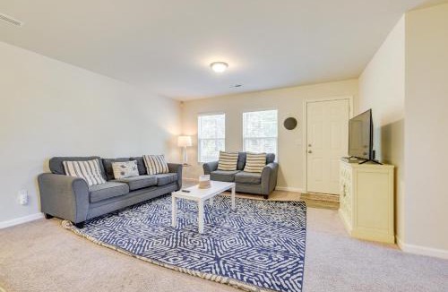 Sunset Beach House | 9 Mi to Shore: Family-Friendly Sunset Beach Home