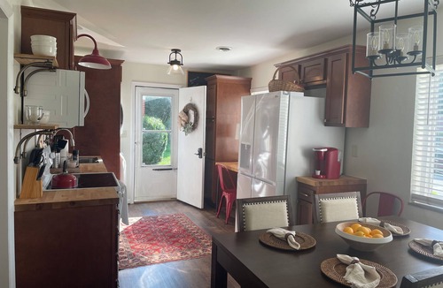 Lewisburg House | A charming bungalow with a Southern feel that’s an quick walk to downtown.
