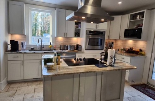 Clarksville House | A lake retreat like no other in historic Clarksville, Virginia.