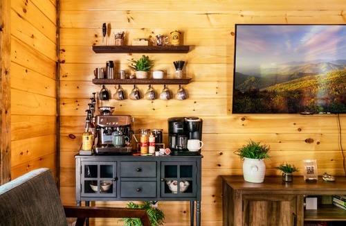 Wears Valley Cabin | Absolute Privacy Awaits - Indoor Pool|Hot Tub|Fast Wifi|Games