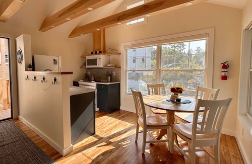 Northeast Harbor Apartment | Acadia + Bar Harbor Escape Fitness Center Access NEH