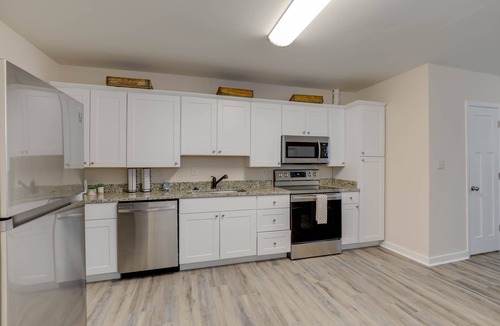 Northeast Virginia Beach Cottage | Adorable Chesapeake Bay Beach Cottage B Just 1 Block from the Sand!