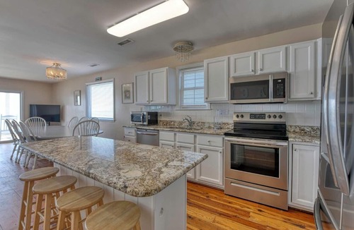 Garden City House | Against The Wind Side B, Oceanfront Home, Awesome view of Garden City Pier