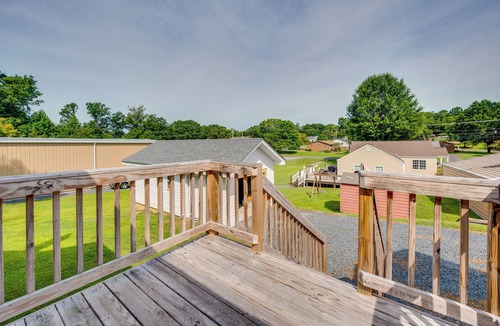Albemarle House | Albemarle Home Rental Near Shopping + Dining!
