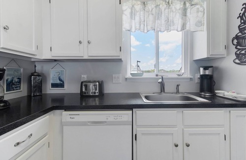 Caswell Beach Condo | Amazing Beach, Ocean Views From 3rd Fl Condo Deck, Large Communal Pool