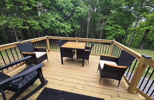 Copper Hill House | Amazing secluded 3-bedroom house with AC in charming Floyd VA, near FloydFest.